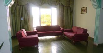 Hôtel Ténéré - Niamey - Living room