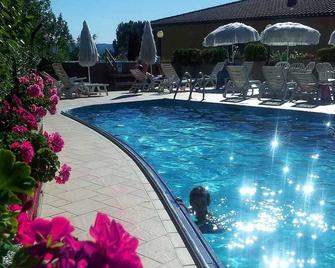 Viole Country Hotel - Assisi - Pool