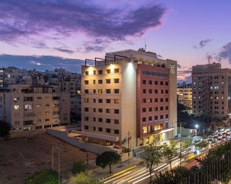 Corp Amman Hotel - Amman - Toà nhà
