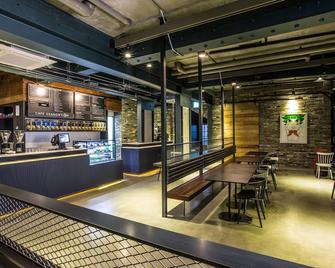 هوتل إيفريتش - إنشيون - مطعم