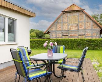 Die Küstenjungs - 3 Strandnahe Ferienhäuser Ofc 22 - Diedrichshagen - Patio