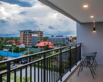 L2 Hotel - Khon Kaen - Balkon