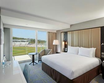 Hilton Southampton - Utilita Bowl - Southampton - Sypialnia