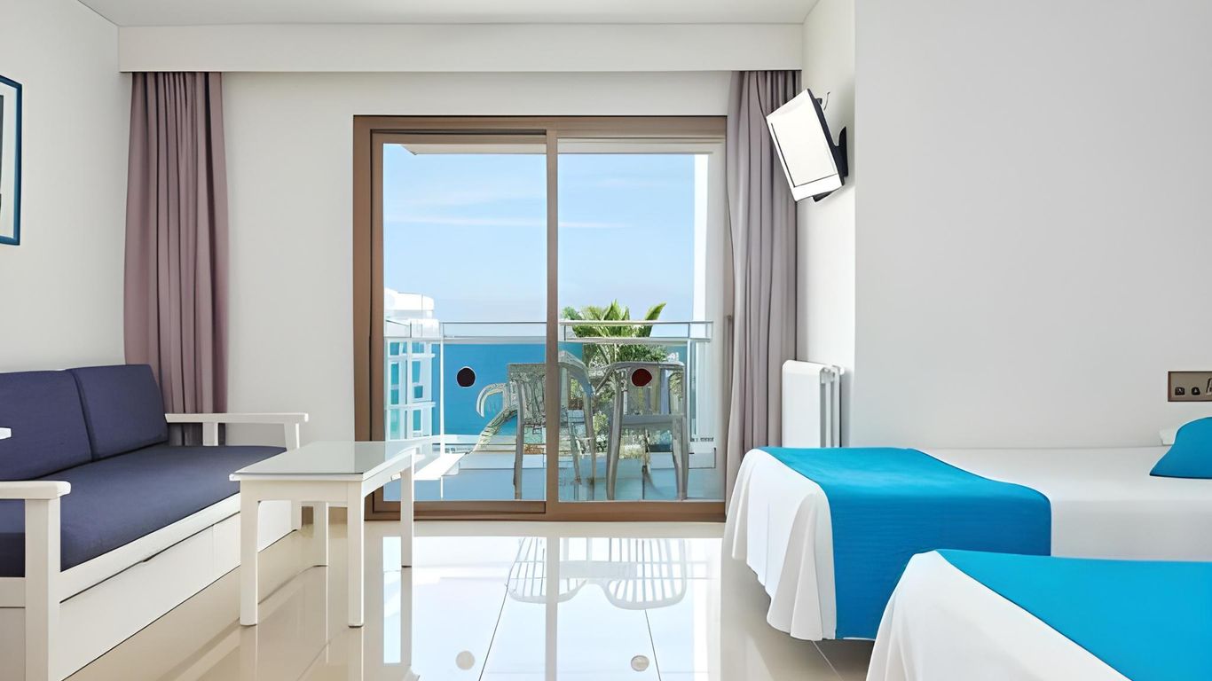 نيريديا أبارتهوتل