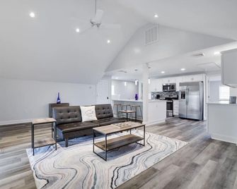 SkyView in Old Forge - Old Forge - Living room