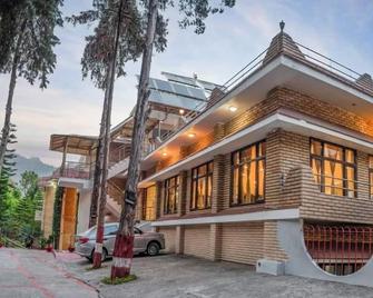 Vaapi Comfort Inn A Unit Of Sam Hotels - Bhimtal - Building