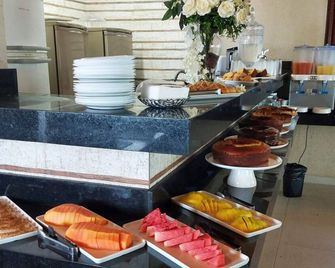 Pousada Vistazul - Bertioga - Buffet