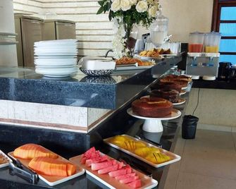 Pousada Vistazul - Bertioga - Buffet