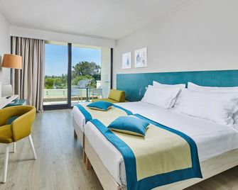 Hotel Sipar Plava Laguna - Umag - Bedroom