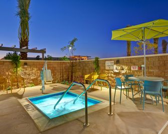Hampton Inn Chula Vista Eastlake - Chula Vista - Pool