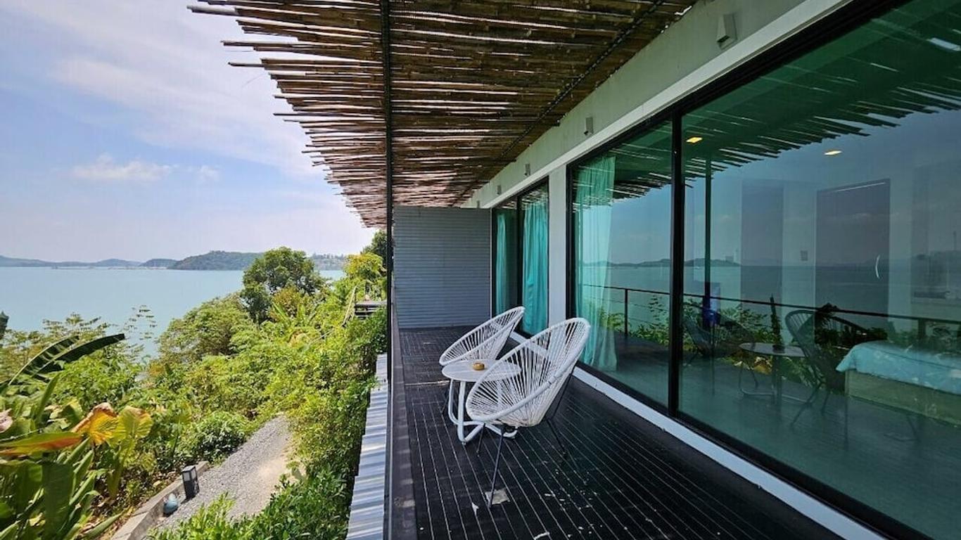 8ik88 Phuket - Adults Only