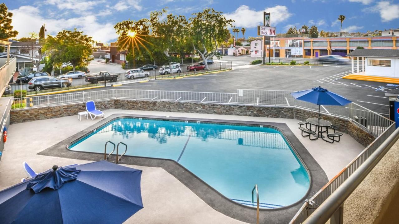 Sea Rock Inn - Long Beach thumbnail 2