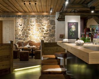 Eiger Guest House - Grindelwald - Grindelwald - Bar