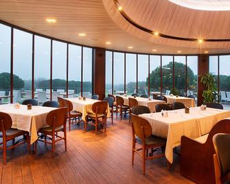 Kemer Country Hotel Istanbul - איסטנבול - מסעדה