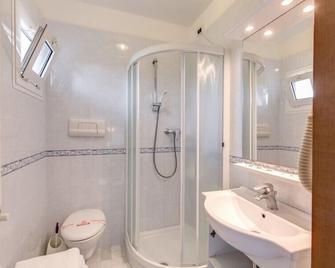 Hotel Astromare - Jesolo - Bathroom