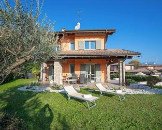 Villetta Sabrina - Happy Rentals - Moniga del Garda - Binnenhof