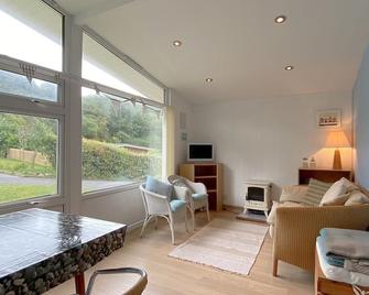 Pass The Keys Gower Beach Staycation Caswell Bay - Sleeps 4 - Swansea - Salon