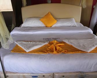 Explore Nature Mara Lodge - Ololaimutiek - Bedroom