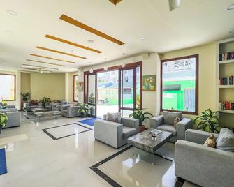 Rehendhi Villa - Маафуші - Лоббі