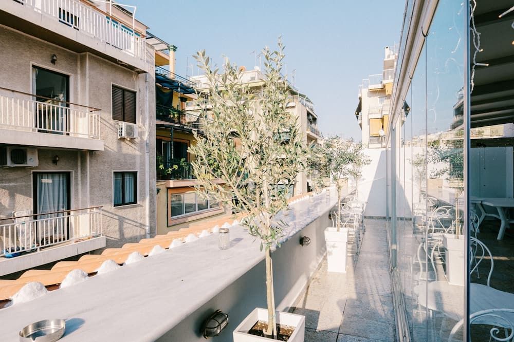Neapolis 1897 Boutique Luxury Rooms - אתונה - מרפסת