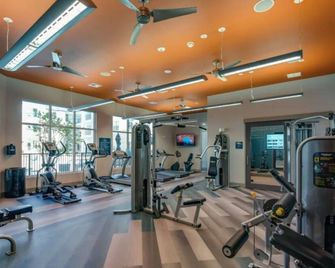 Landing Incredible 2bd Pool Clubhouse - Haltom City - Gym