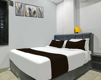 Super Collection O Mahakal Ujjain - Ujjain - Bedroom