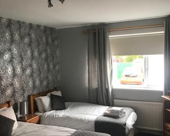 Riccarton Inn - Currie - Bedroom