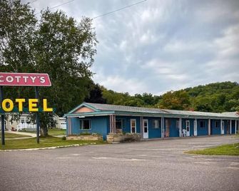 Scotty's Motel - Munising - Edificio