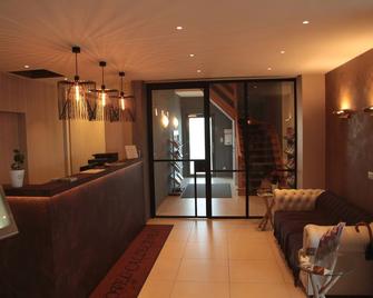 Hotel Callecanes - Poperinge - Front desk