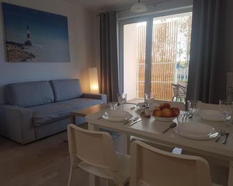 Feniks Kolobrzeg Podczele Basen, Silowni - Kołobrzeg - Salle à manger