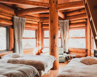 Hakuba Pension & Log Hotel Meteor - Hakuba - Bedroom