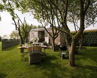 Secluded and Luxurious Shepherd's Hut - Melksham - Patio