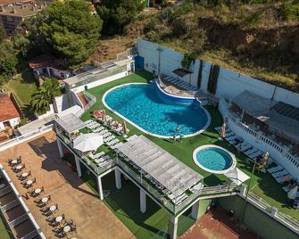 هوتل دون جوان توسا - توسا دي مار - حوض السباحة