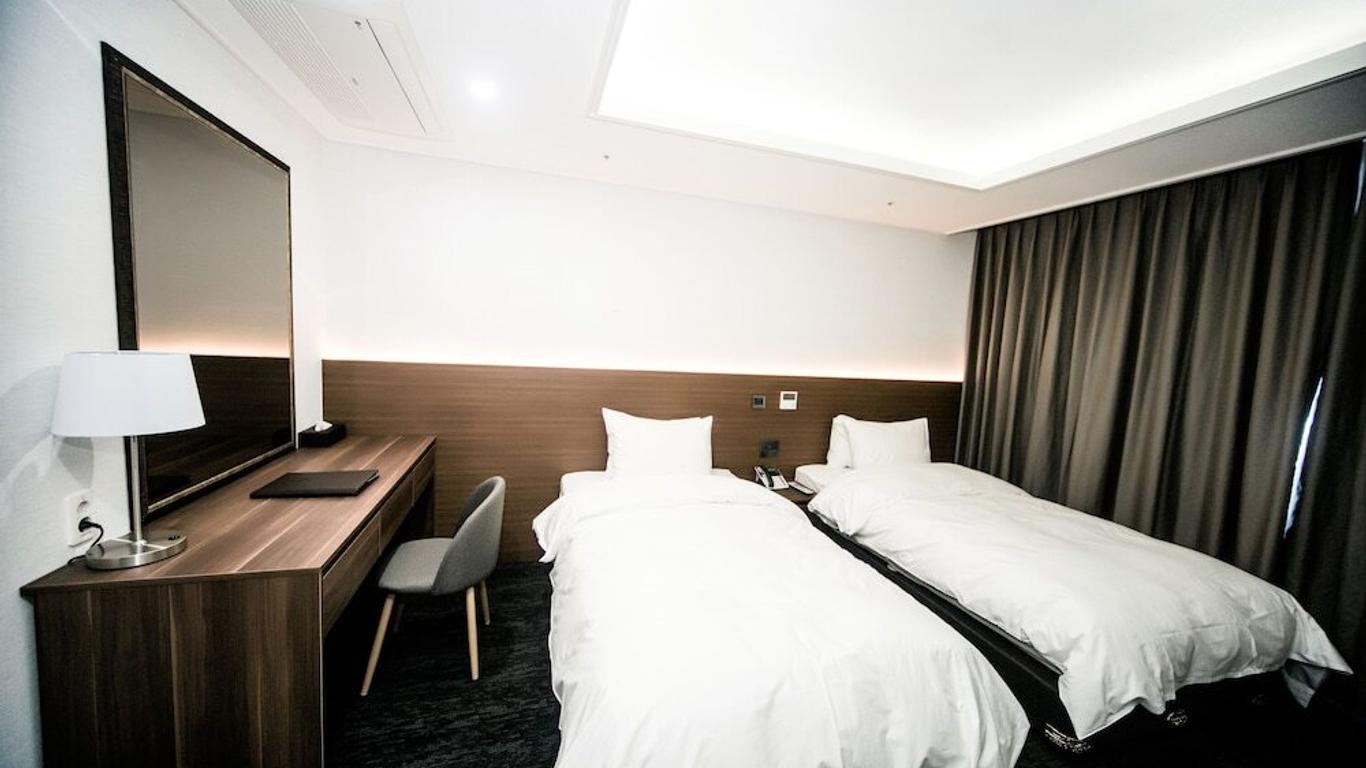 Grandhillstone Hotel