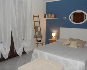 B&b A Casa DI Monica - Olbia - Habitación