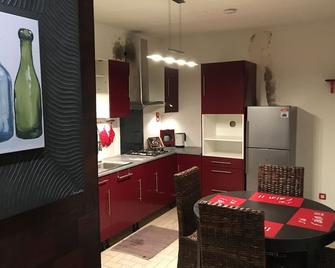 \'As At Home\' Furnished House With Wifi - Pointe-Noire - Cuisine