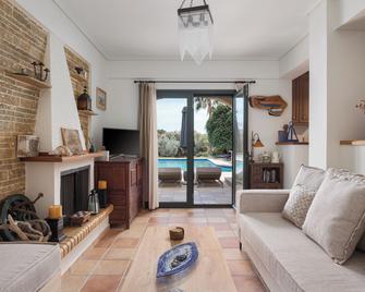 Villa Nefeli - Thermisia - Living room