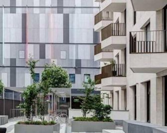 Arbio I Luxury Apartments in East Side Gallery - Berliini - Rakennus