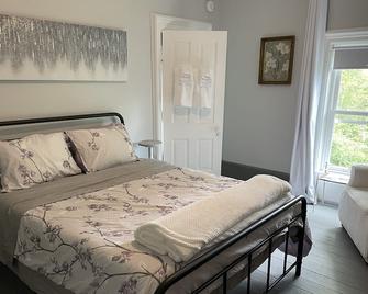 Historic Skye House in the Heart of Northport - Northport - Habitación
