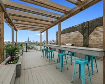 XL Studio -Deluxe Studio - Pool & Concierge - Philadelphia - Balcony