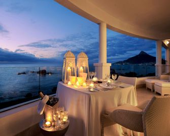 Twelve Apostles Hotel & Spa - קייפ טאון - חדר שינה