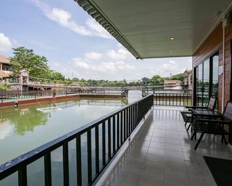 Chawalun Resort - Nakhon Pathom - Balcón