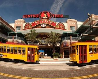 Historic Loft in the Heart of Ybor City in Tampa- Close to everything! - Tampa - Toà nhà