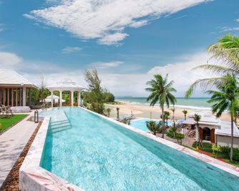 Devasom Khao Lak Beach Resort & Villas - Khao Lak - Piscine