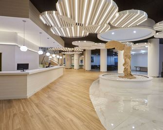 Ibersol Torremolinos Beach - Torremolinos - Lobby