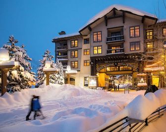The Village at Palisades Tahoe - Olympic Valley - Building
