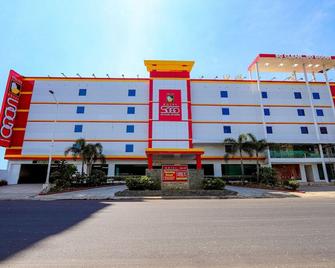 Hotel Sogo Macapagal - Parañaque - Budova