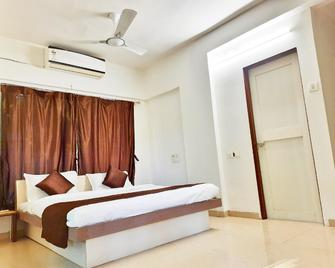The Palm View - Daman - Bedroom