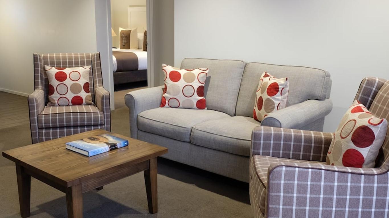 ويست ميداوز موتل