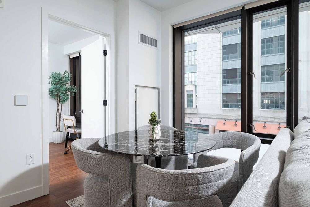 Back-Bay Penthouse Public Garden Down Town Rooftop and Parking - بوسطن - غرفة طعام